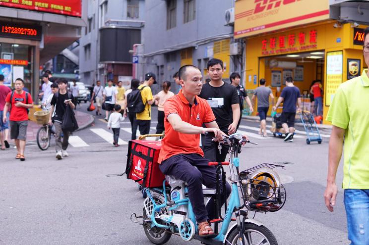 外卖小哥现在做什么生意好 外卖小哥现在做什么生意好呢